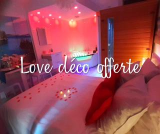 Le Bijou Appartement avec Jacuzzi et Sauna privatif Terrasse plein sud Clim Parking Privatif - Bandol - 0