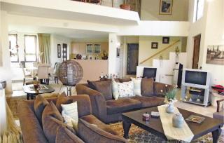 Awesome Home In Kamena Vourla - Kamena Vourla - 9