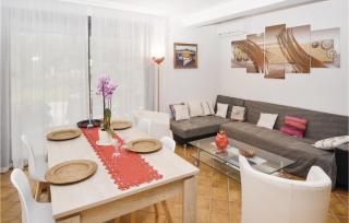 Nice Home In Salazac With Jacuzzi - Salazac - 9