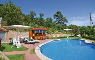 Cozy Home In Palafolls - Mas Carbo - 4