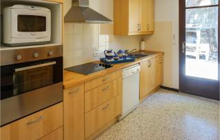 Awesome Home In Pierrerue - 5