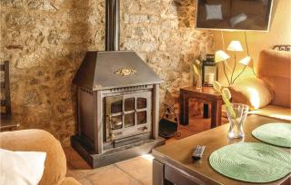 Awesome Home In Villanueva Del Duque - 9