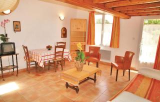 1 Bedroom Stunning Home In Caderousse - Caderousse - 1