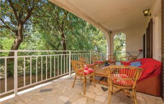 5 Bedroom Awesome Home In Povile - 2