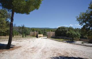 Awesome Home In Joucas With Kitchen - Joucas - 9
