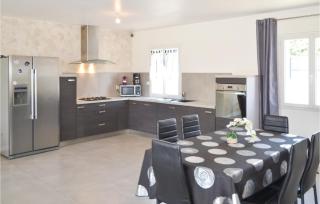 Amazing Home In Sernhac - Sernhac - 4