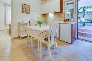 Apartments Katica - Mandre - 9
