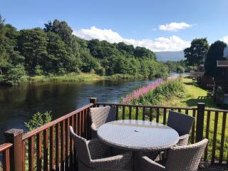 Riverbank Lodge - 3