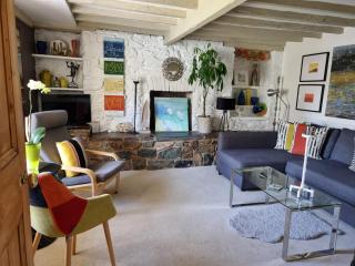 An Artist's Cottage - 9