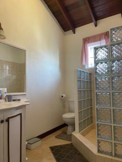 ‘JASPER’ Private Room with shared bathroom - Saint Philip - 1
