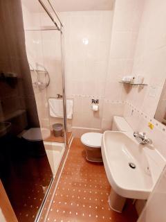 The Patricia - Torquay - 5