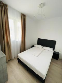 Paradox Cantacuzino - 4