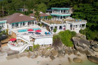 Crystal Bay Beach Resort - 3