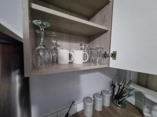 * Well equipped apartment for a relaxing cosy and luxurious fun stay + Free Parking + Free Fast WiFi * - Beeston Hill - 1