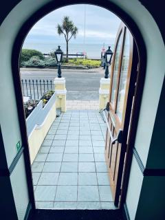 Merrion Hotel - Llandudno - 4