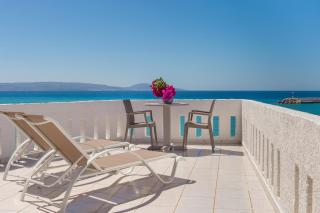 Stochos studios next to the sea! - 1