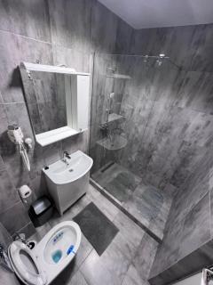 Fiesta Apartments - 7