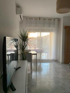Apartamento en primerísima línea de playa con espectaculares vistas Netflix, Prime y Disney - Oropesa del Mar - 2