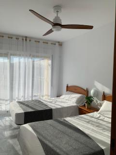 Apartamento en primerísima línea de playa con espectaculares vistas Netflix, Prime y Disney - Oropesa del Mar - 8