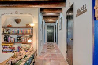 Retreat in Taos Foothills - Taos - 2