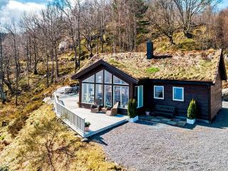 Serene Waterfront Retreat-By Traum - Valevåg - 3