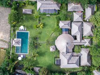 Istana Semer - Balinese Style Private Event Villa, with Large Pool, Gardens and Cook - Near to Canggu & Seminyak - Kerobokan - 6