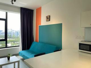 Kb703A CYBERJAYA FREE Wifi Netflix Free Parking, 1008 - Cyberjaya - 0