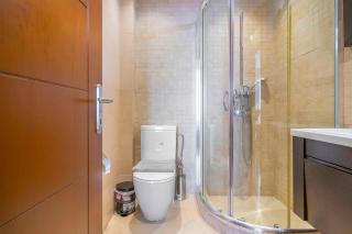 Lis153 by Smart Cozy Suites - Top Floors with Amazing City View - Available 24hr - Atene - 2