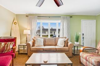 139th Tiki House - 6