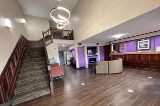 Baymont by Wyndham Bellevue - Omaha - Bellevue - 0