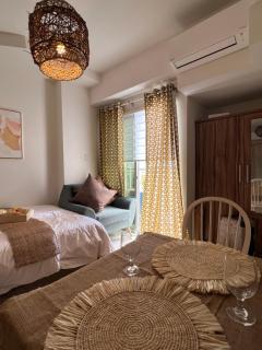Brand New! Cozy Insperia Condo with Balcony and Samal Island View Beside Abreeza Mall - Davao City - 7