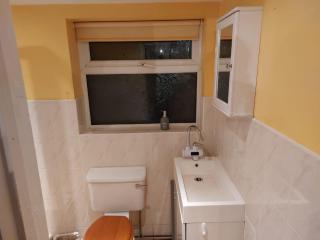 Corby's FINEST EN-SUITE ROOM - 6