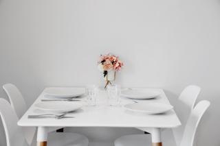 EPORO Tower Modern Apartments Melbourne Central CBD - 6