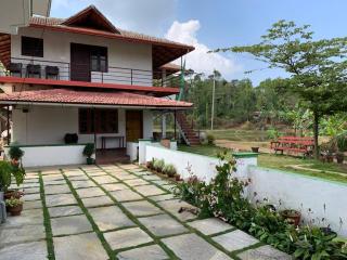Creekside Cabin - Madikeri - 8