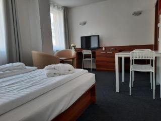 Exclusive HOTEL Lipno Wellness & SPA - Frymburk - 3