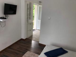 Къща за гости “Family” - 2