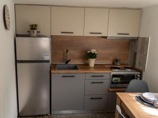 Anna's Lovely House - Hydra - 2