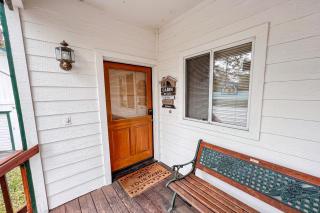 Black Bear Cabin - Bass Lake - 9