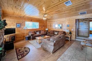 Black Bear Cabin - Bass Lake - 7