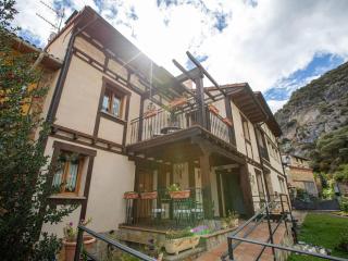 Belvilla by OYO Casa Rural Poza de la Torca II - Tobera - 3