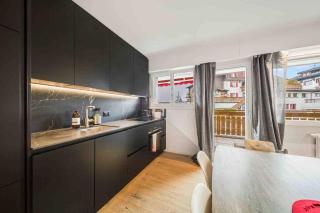 Crans center with fireplace and parking - 2