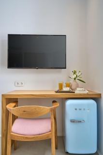 Adorno Beach Hotel and Suites - Ornos - 5