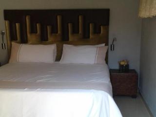 Iqhayiya Guest House - 9