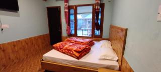 Lee Garden Himalayan Wooden Cottages - Kasol - 1
