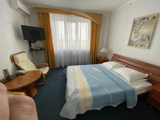 Dnipro Hotel - Cherkasy - 8