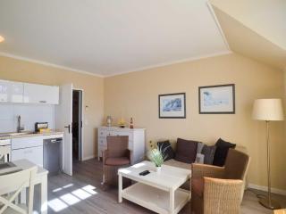 Dünenpark Binz - Komfortplus Ferienwohnung mit 1 Schlafzimmer und Balkon im Dachgeschoss 233 - Binz - 9