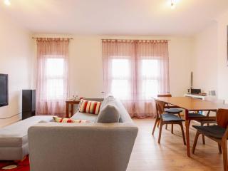 Queen's Park Secret Gem - Pass the Keys - 5