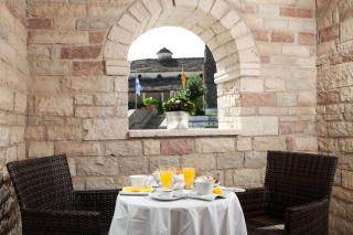 Nisista Lodge Mountain View - 5