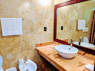 Castillo Playacar Fase 1 9br 3Kitchen Pool walk to Beach 5th Ave 25max - Playa del Carmen - 3