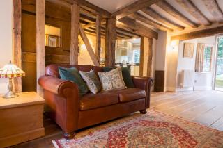 Miller Cottage a luxury 1550's cottage in the Historic centre of Saffron Walden - Saffron Walden - 9